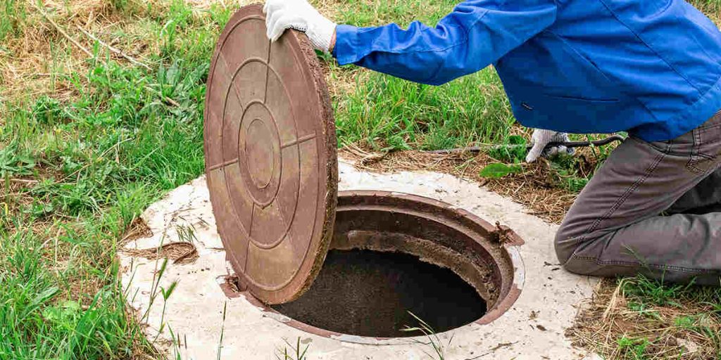 how do you know if your septic tank needs cleaning