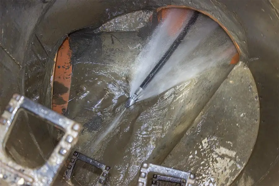 High-pressure hydro jet flushing sewer pipe